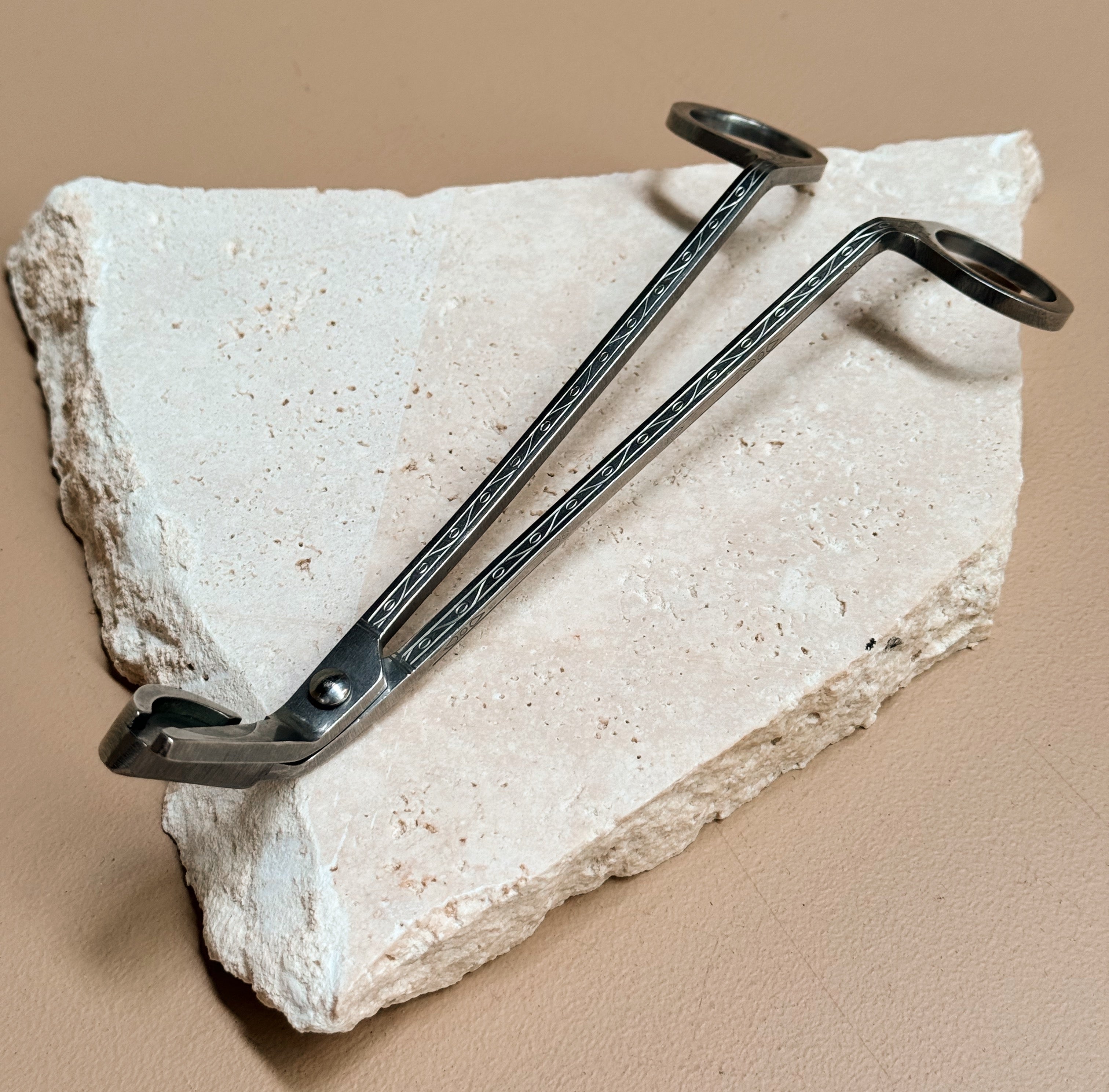 WICK TRIMMERS - STEEL WITH ANTIQUE DETAIL