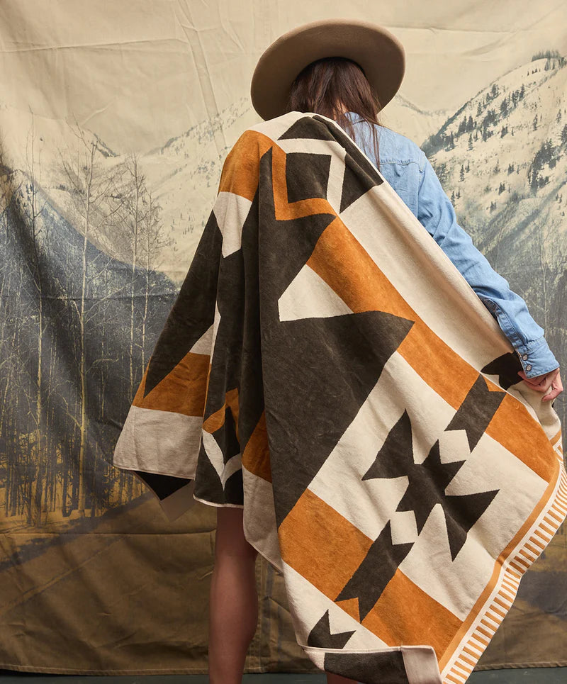 Rocky Mountain Towel | Natural Black - Pony Rider