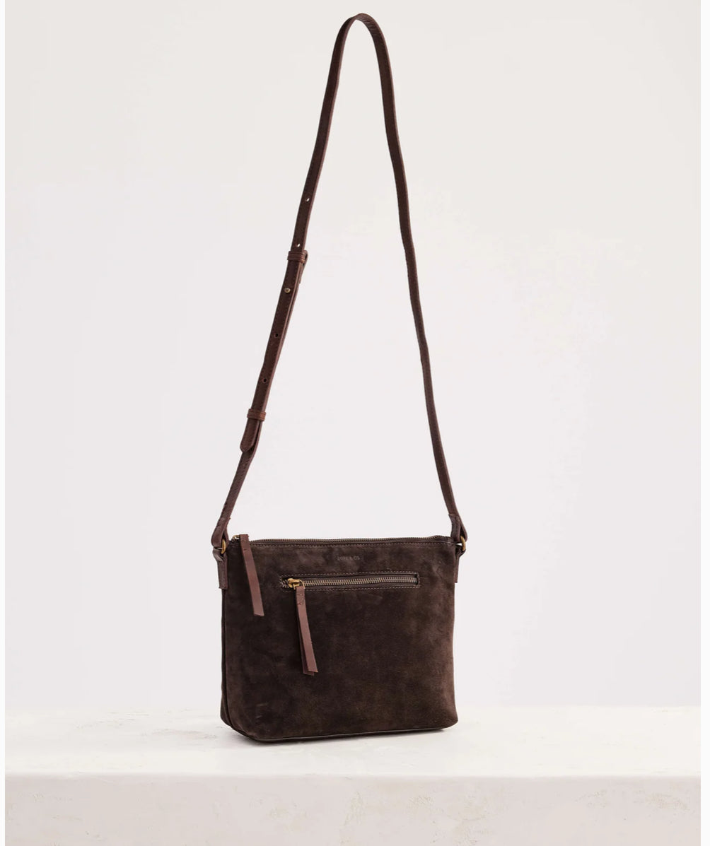 Suede Essential by Juju & Co - Chocolate