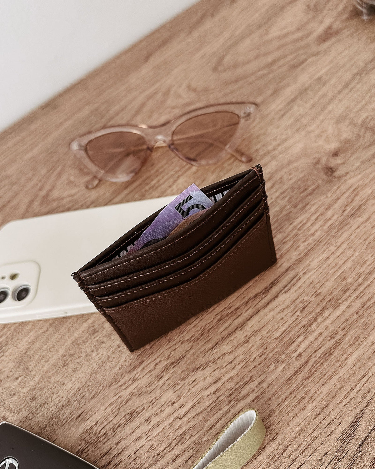 Ada Cardholder (Chocolate) by Louenhide