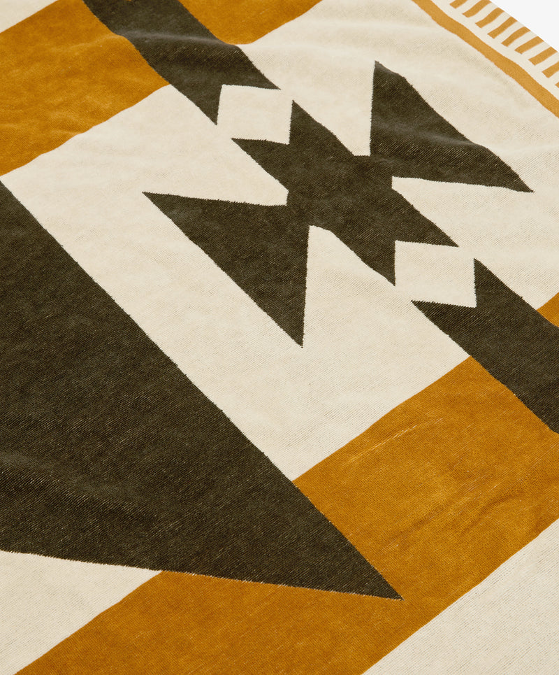 Rocky Mountain Towel | Natural Black - Pony Rider