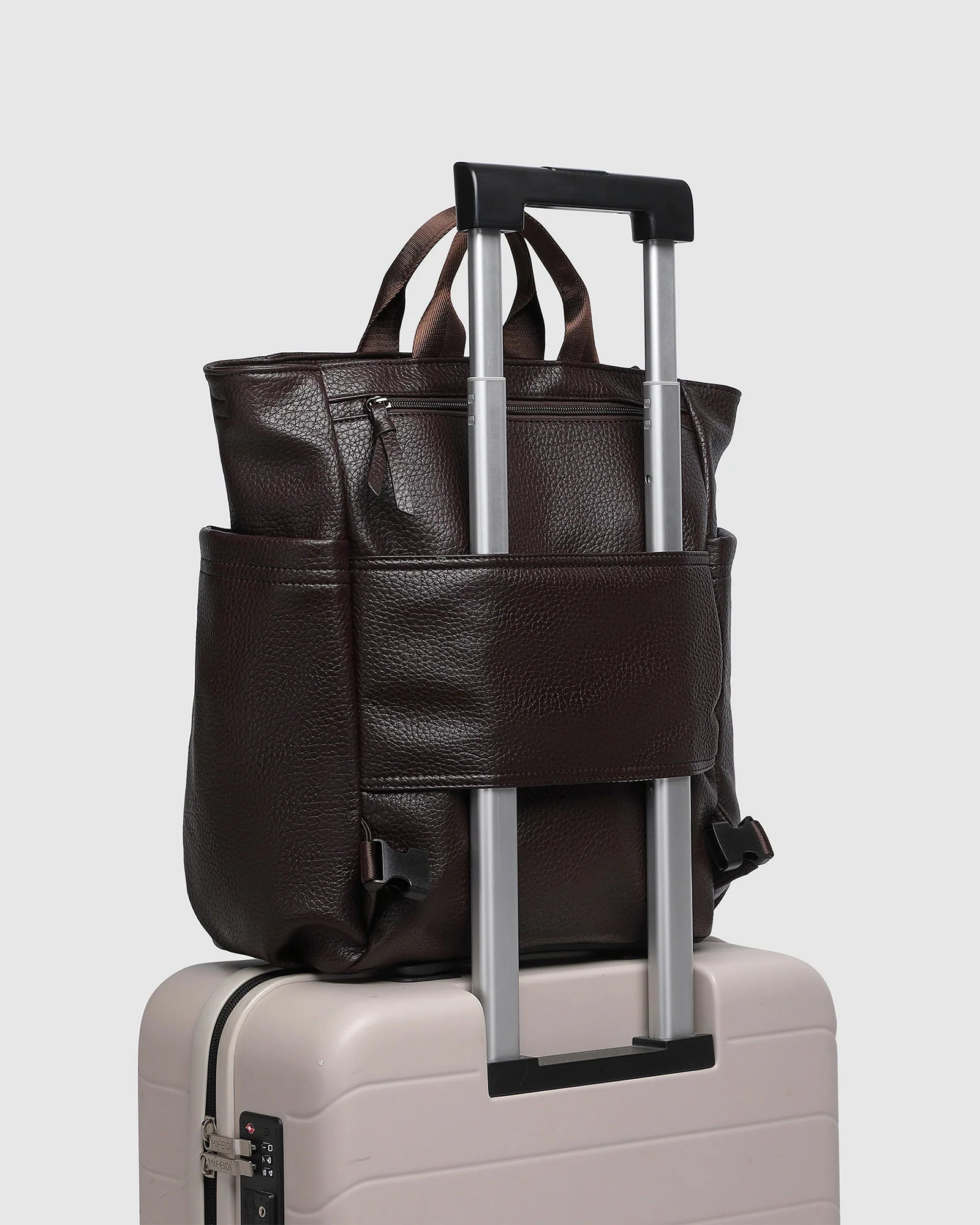 Bronx Backpack (Chocolate) by Louenhide