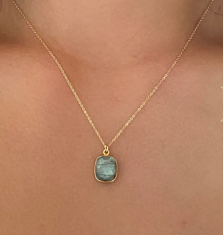 Dakota Necklace - Labradorite