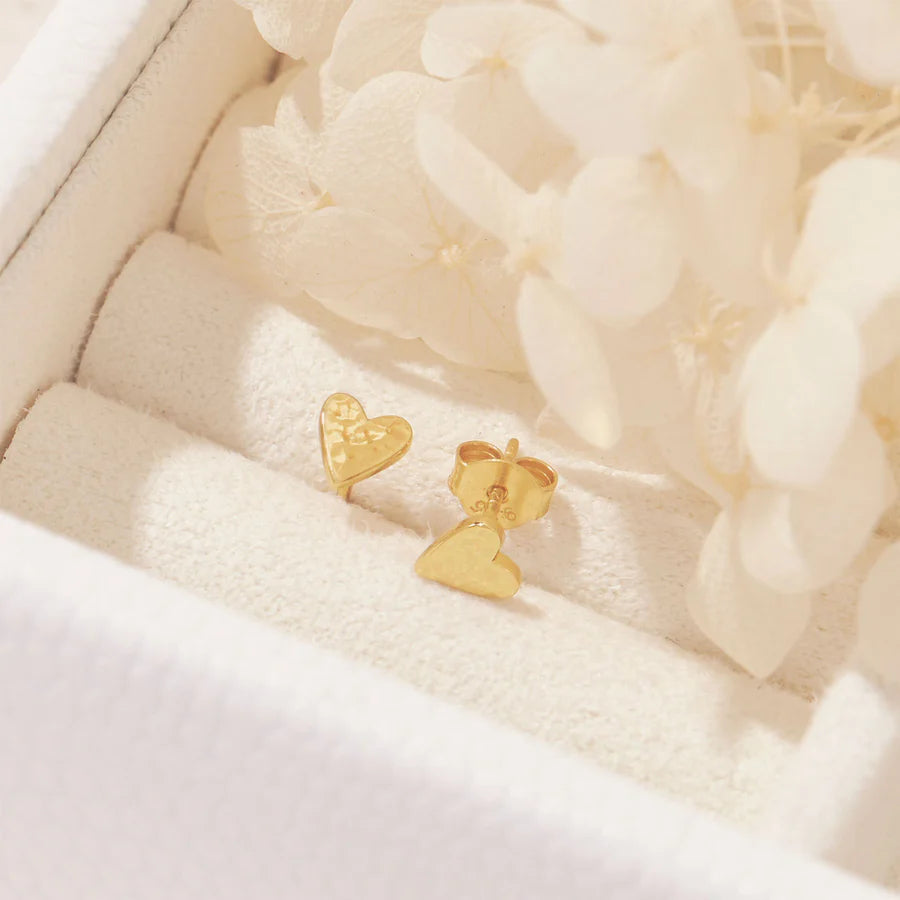 Aphrodite Heart Studs (Gold)