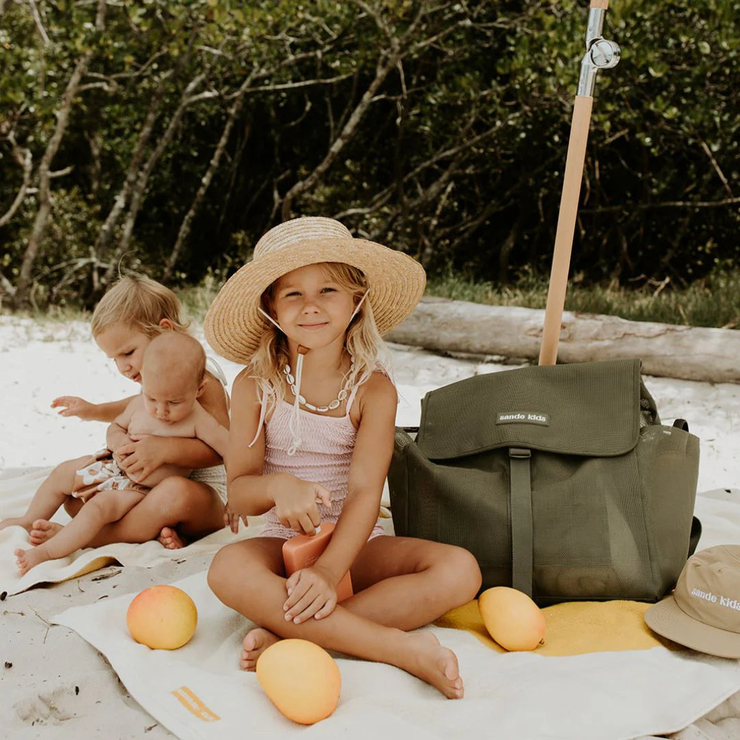 Beach Hauler Mesh Backpack - Pandanus