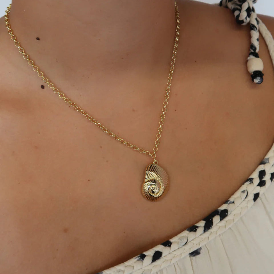 Milla Necklace (Gold) by Zafino