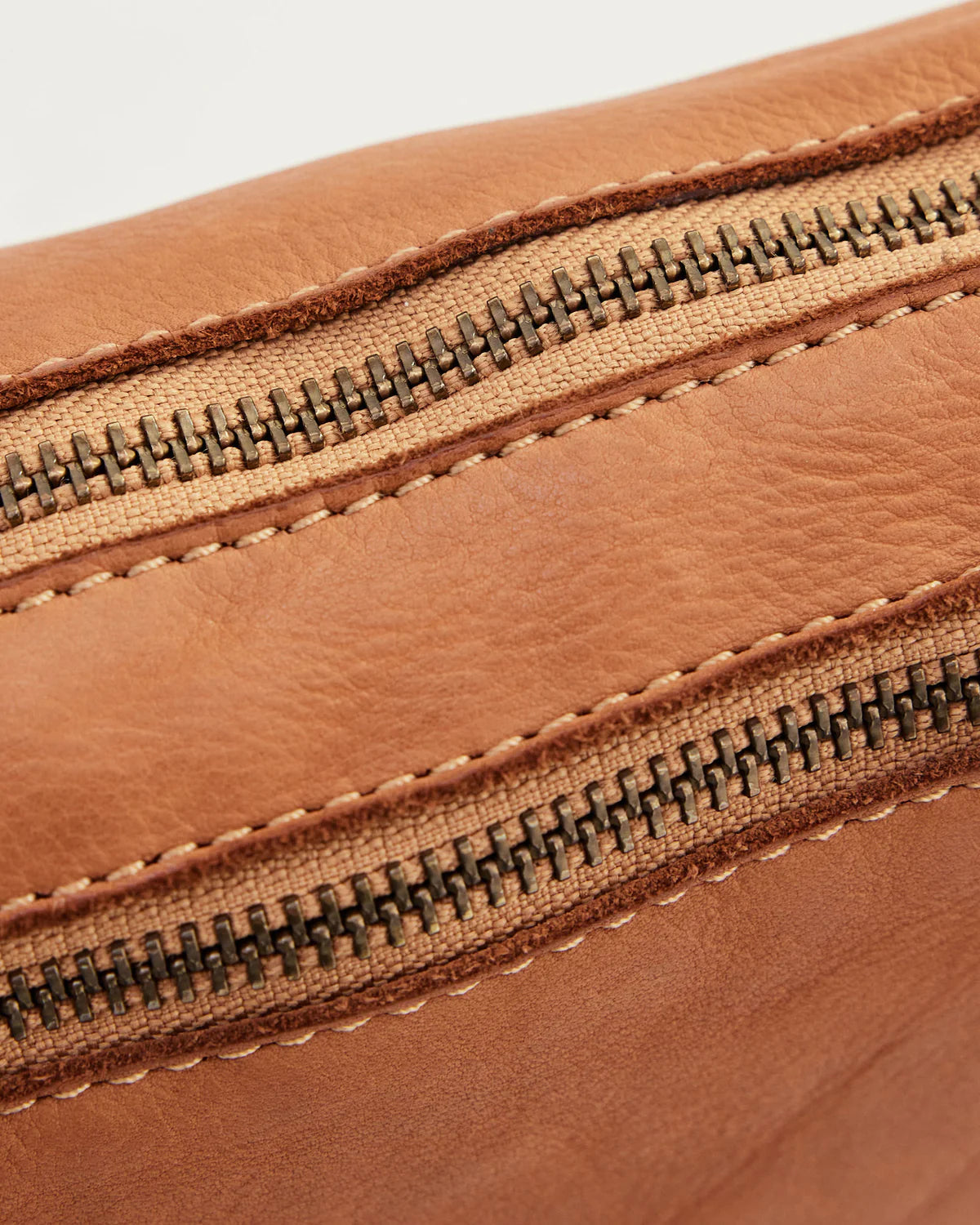 Monterey Crossbody by Juju & Co - Tan