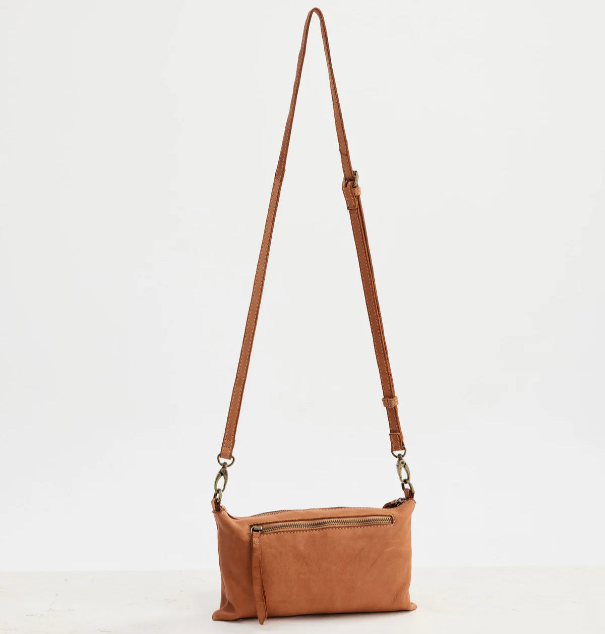 Monterey Crossbody by Juju & Co - Tan