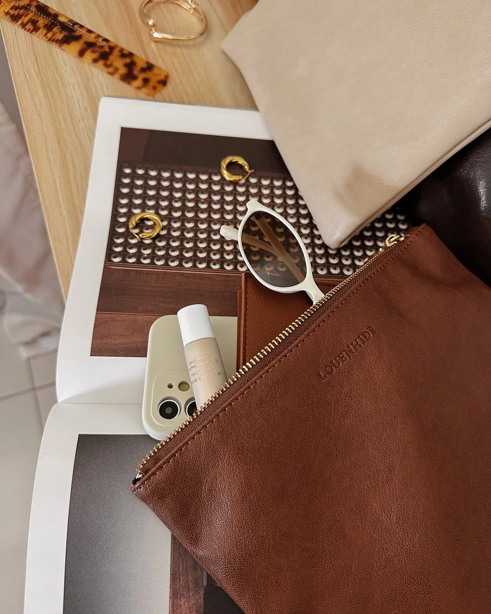 Louie Pouch (Saddle Cognac) by Louenhide