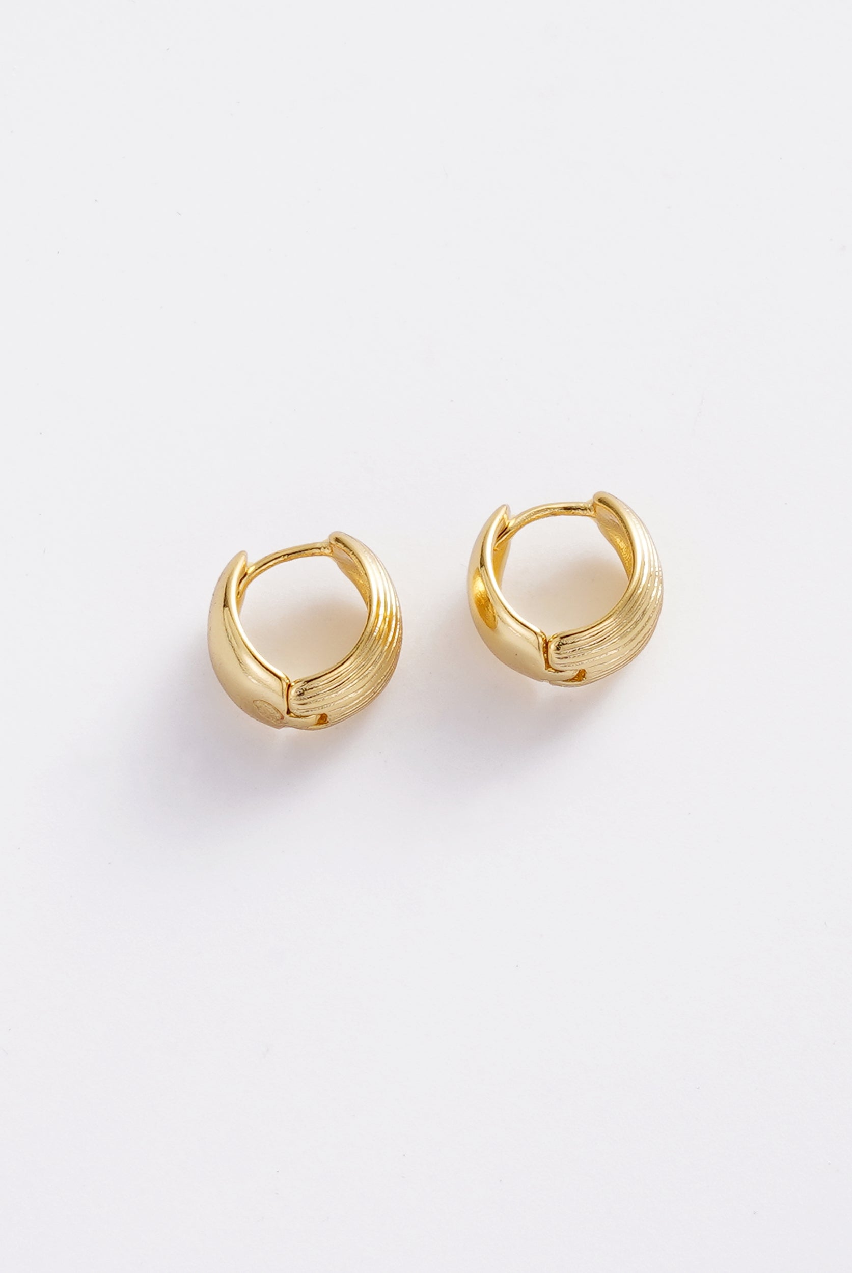 Gia Hoop by Zafino