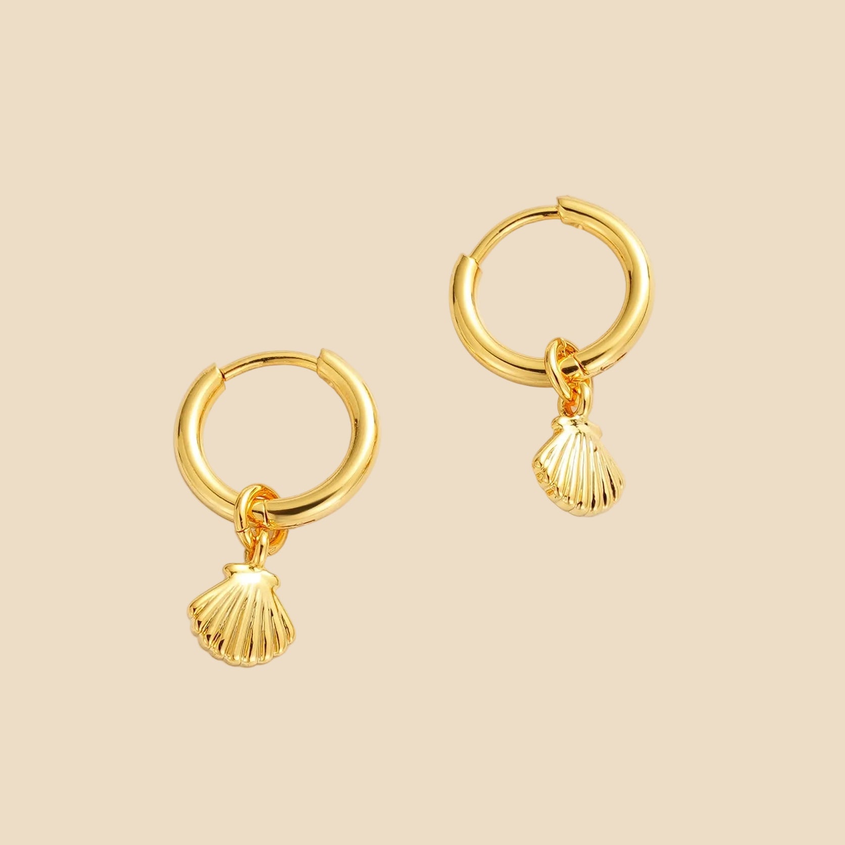 Shelly Huggies by Zafino (Gold or Silver)