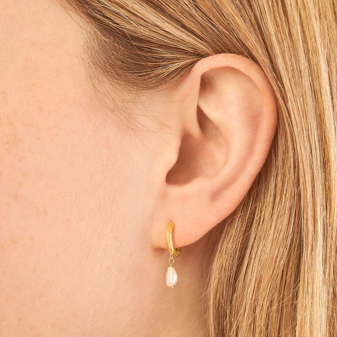 Delicate Pearl Huggies / Silver or Gold