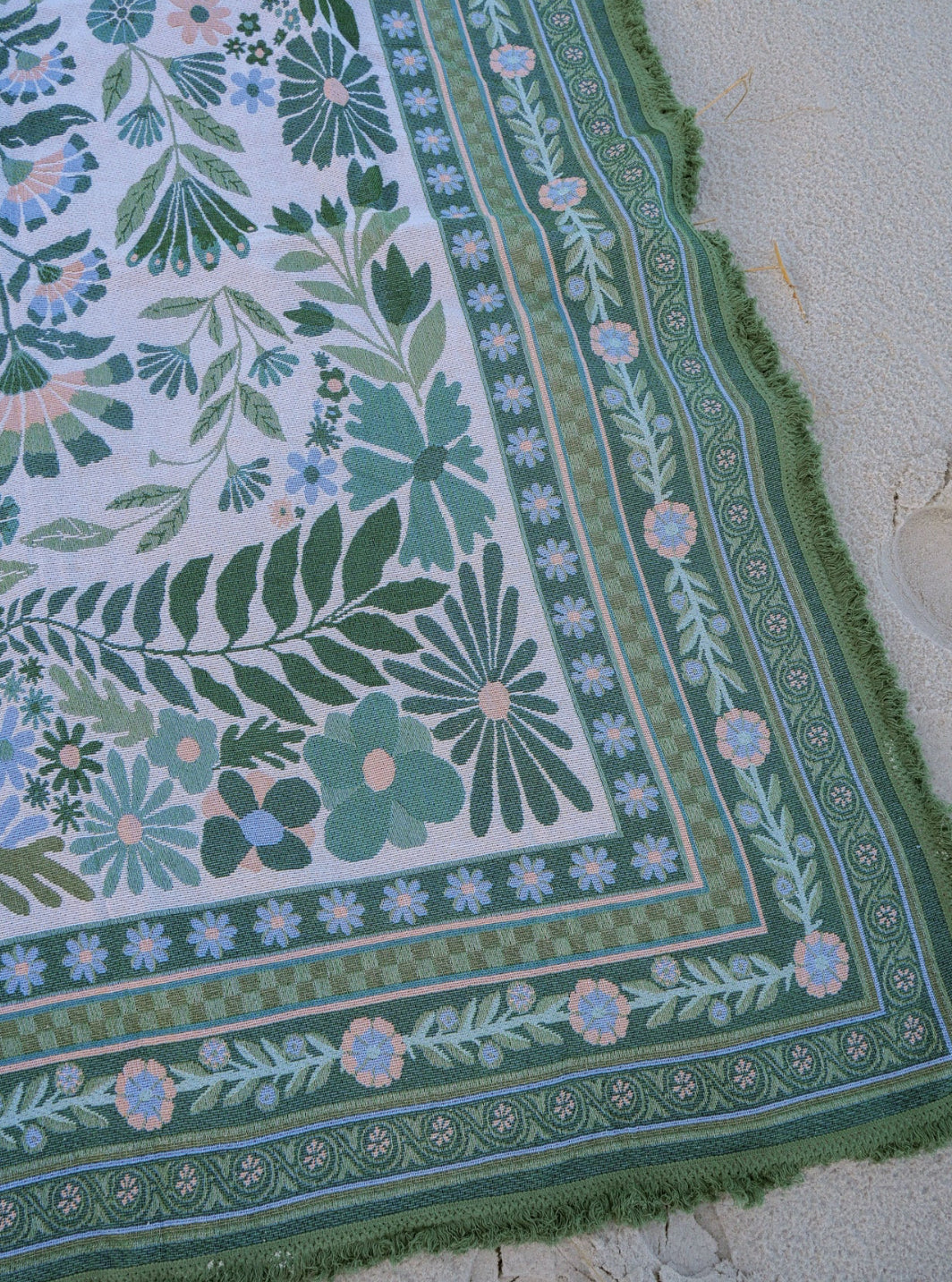 The Dahlia Green Rug