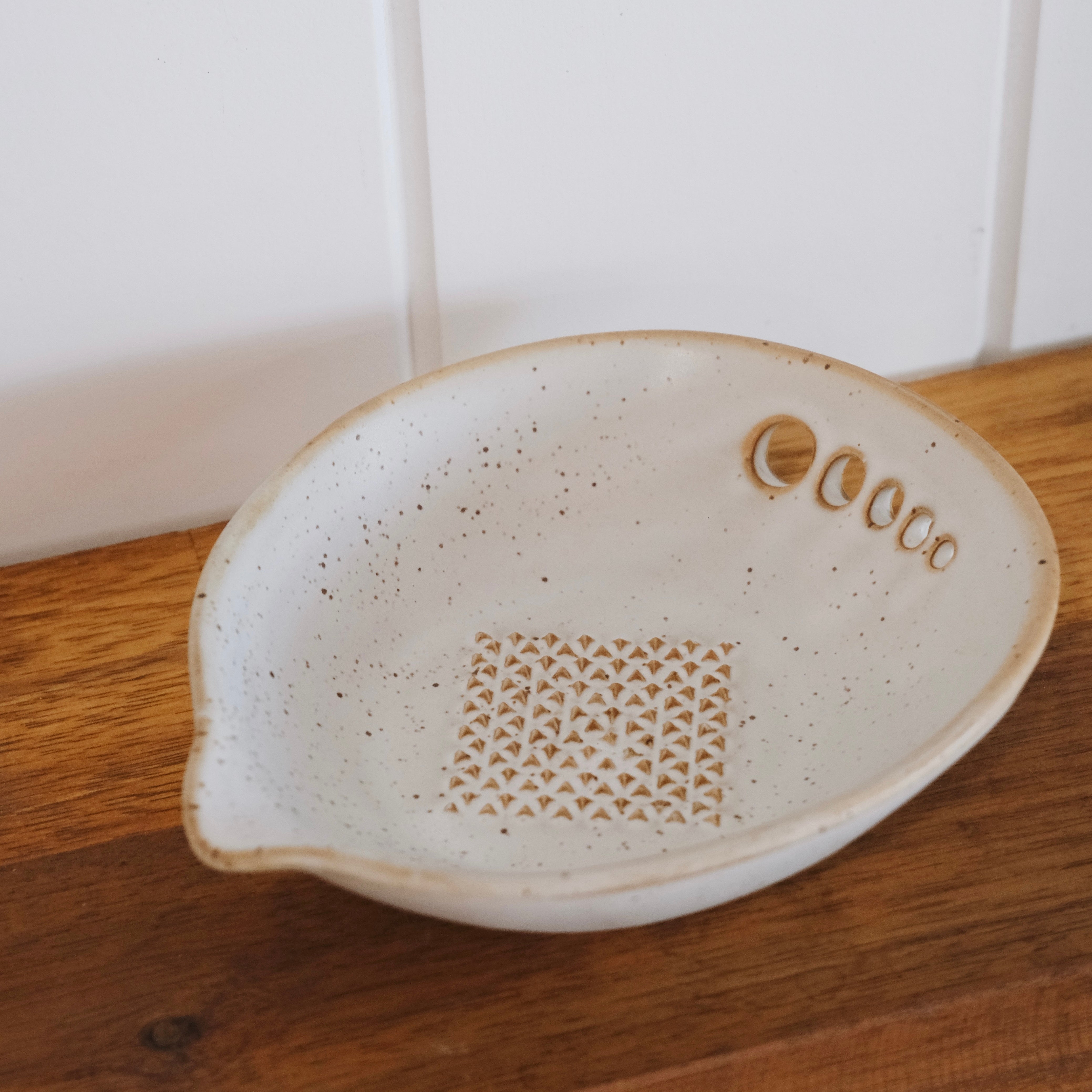 Francis Ceramic Herb/Grater Dish