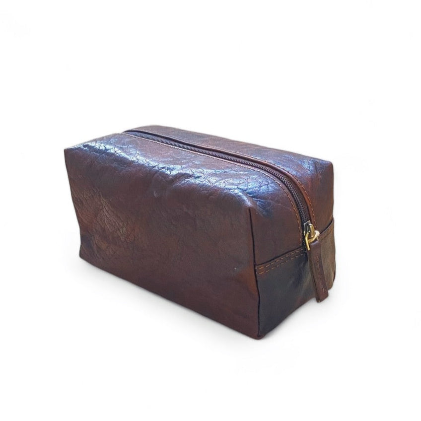 'Jimmy' - Men's Leather Wash Bag