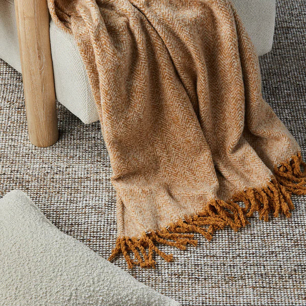 Alba Faux Mohair Throw – Caramel & Rust