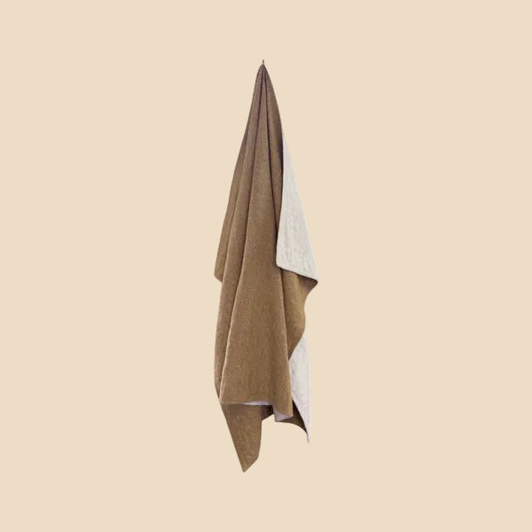 Atelier Blanket Throw – Caramel & White