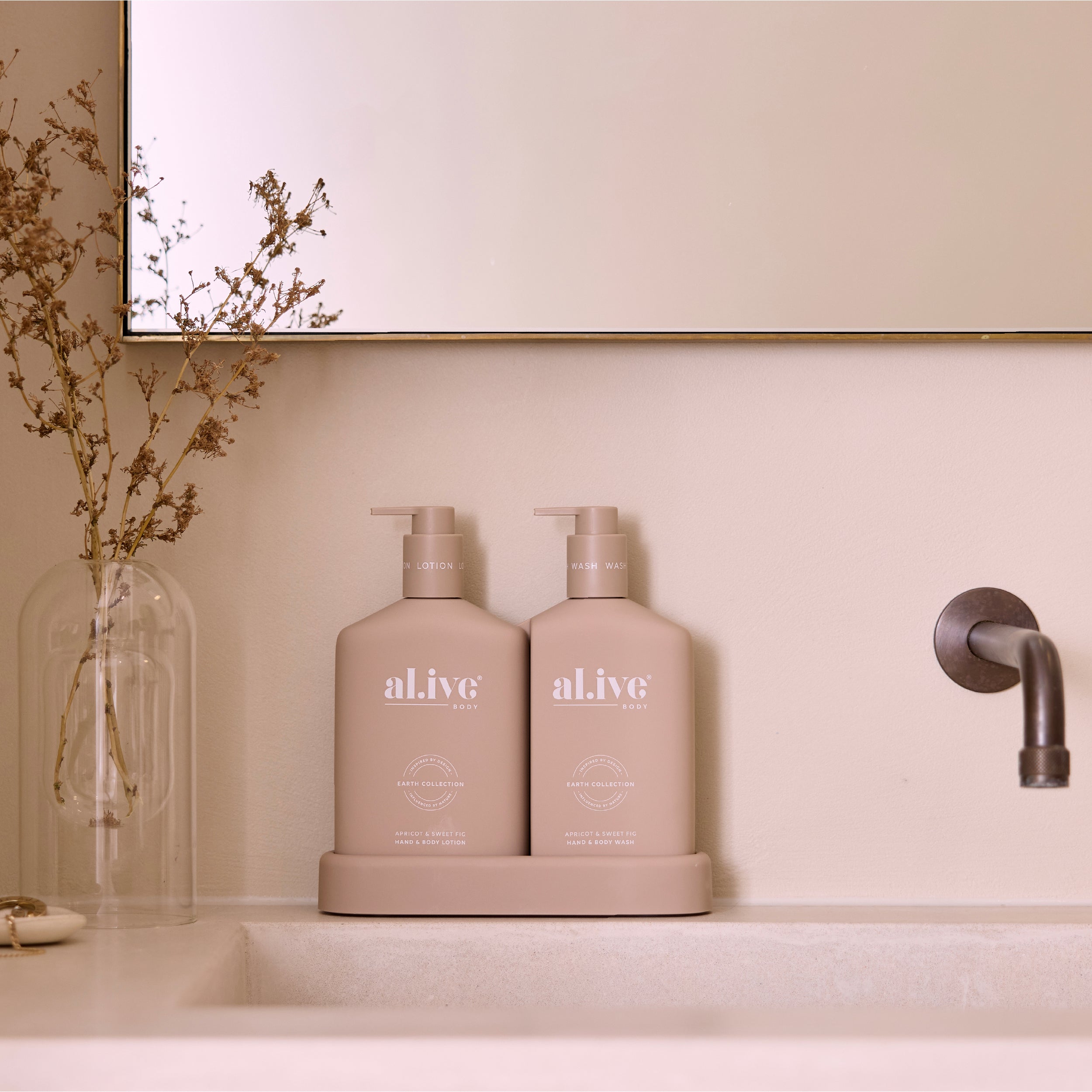 Alive Body - Wash & Lotion Duo & Tray - Apricot & Sweet Fig