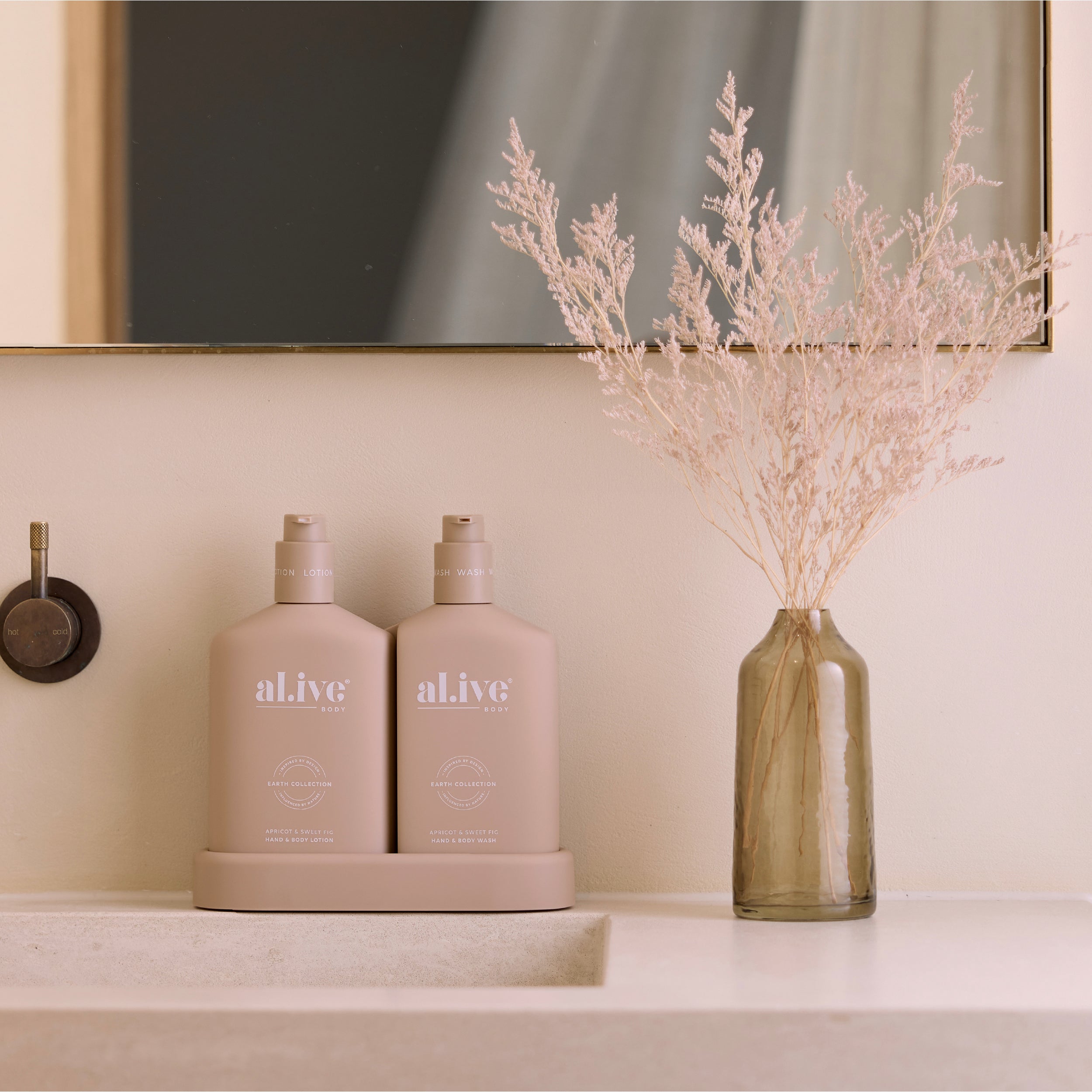 Alive Body - Wash & Lotion Duo & Tray - Apricot & Sweet Fig