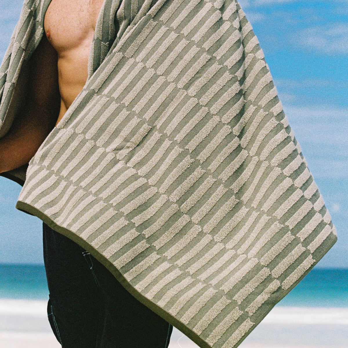 Canyon Towel - Olive by Layday