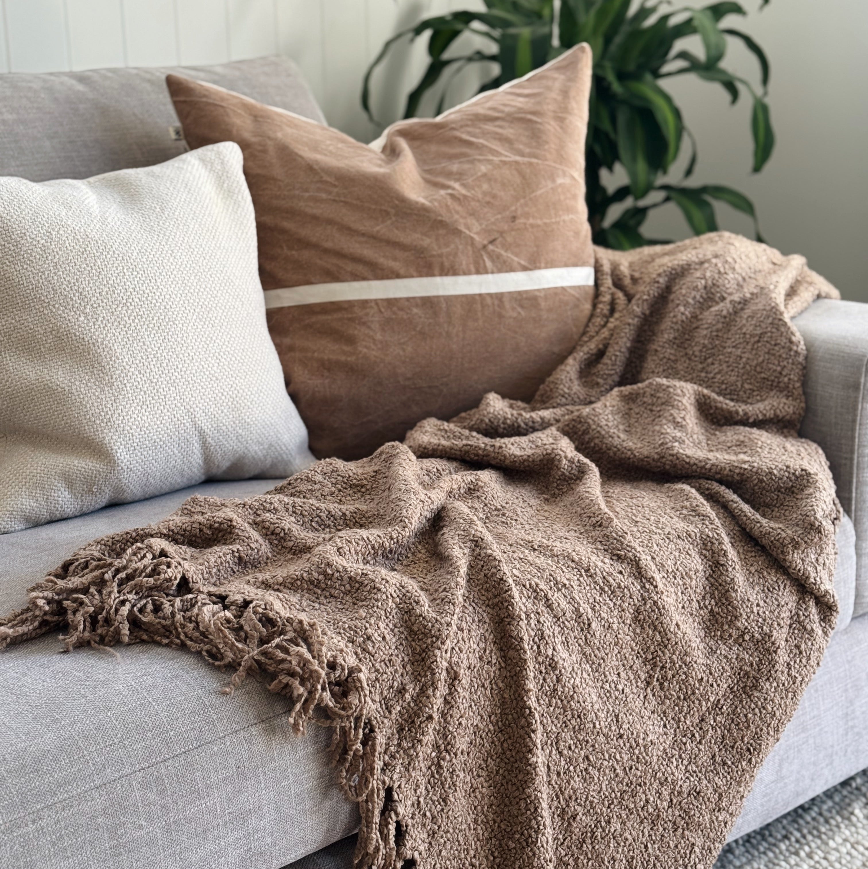 The 'Jade' Throw - Mocha
