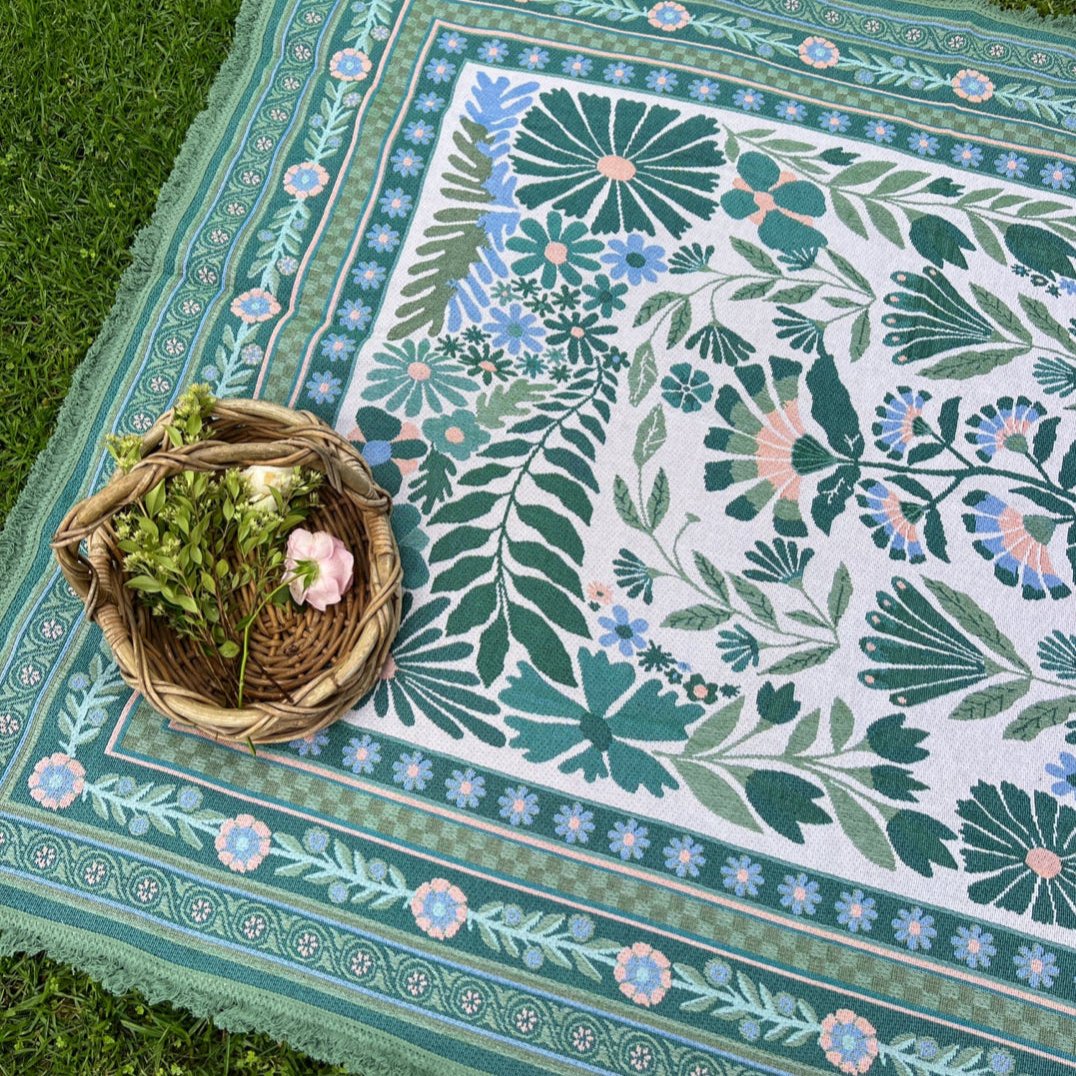 The Dahlia Green Rug