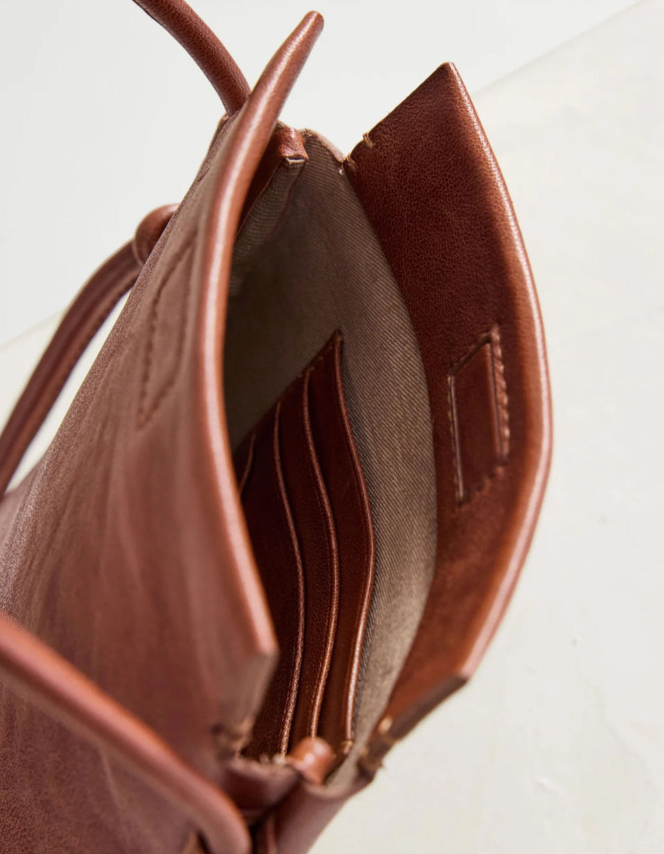 Marina Pouch by Juju & Co - Cognac