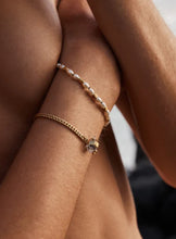 Pearl Bracelet by Tiger Frame