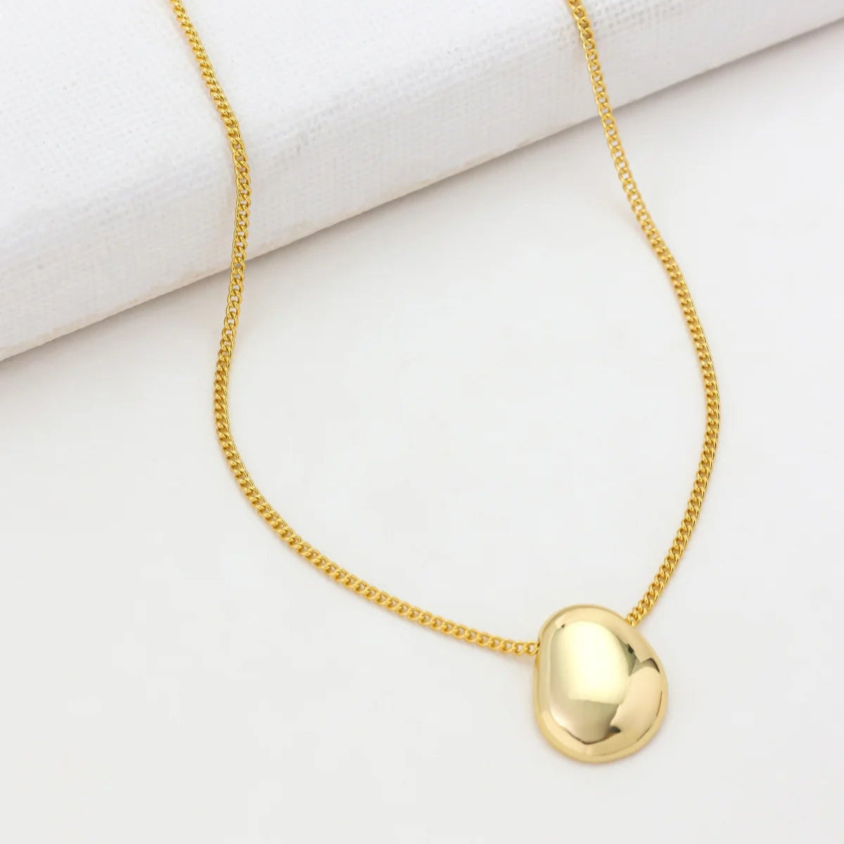 Clare Necklace (Gold) by Zafino