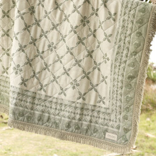 The Zephyr Blanket (Terra) by Layday