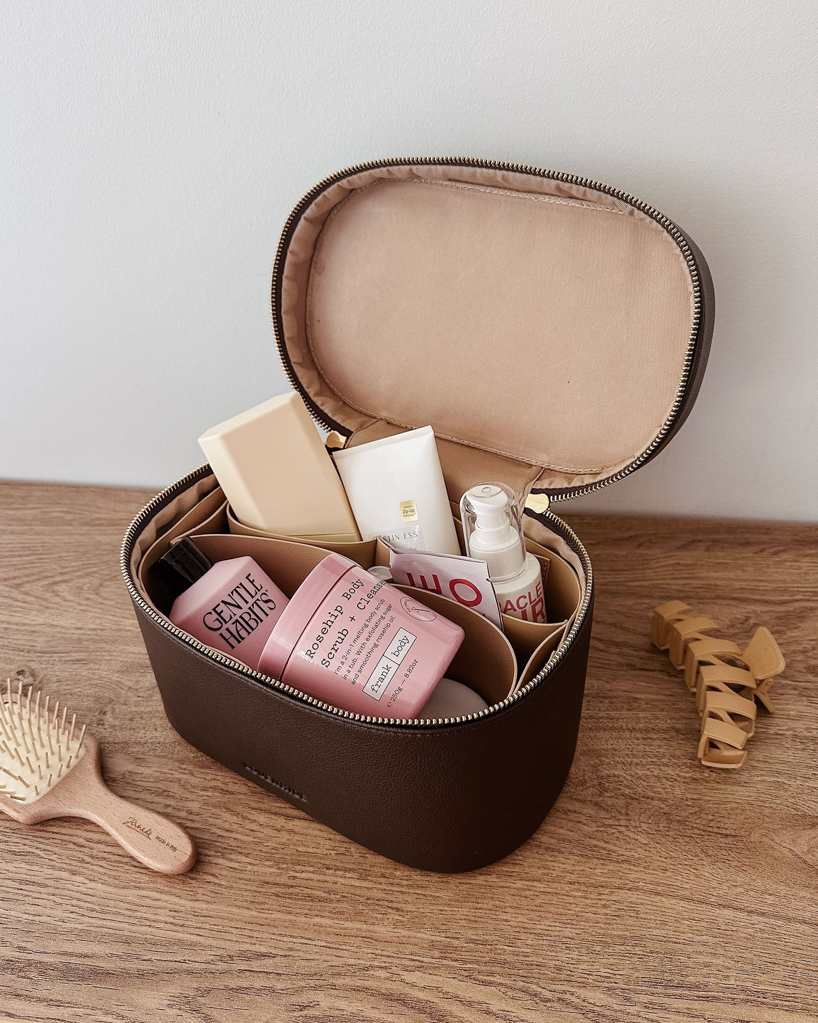 Juliette & Charlee Cosmetic Case Set (Chocolate) by Louenhide