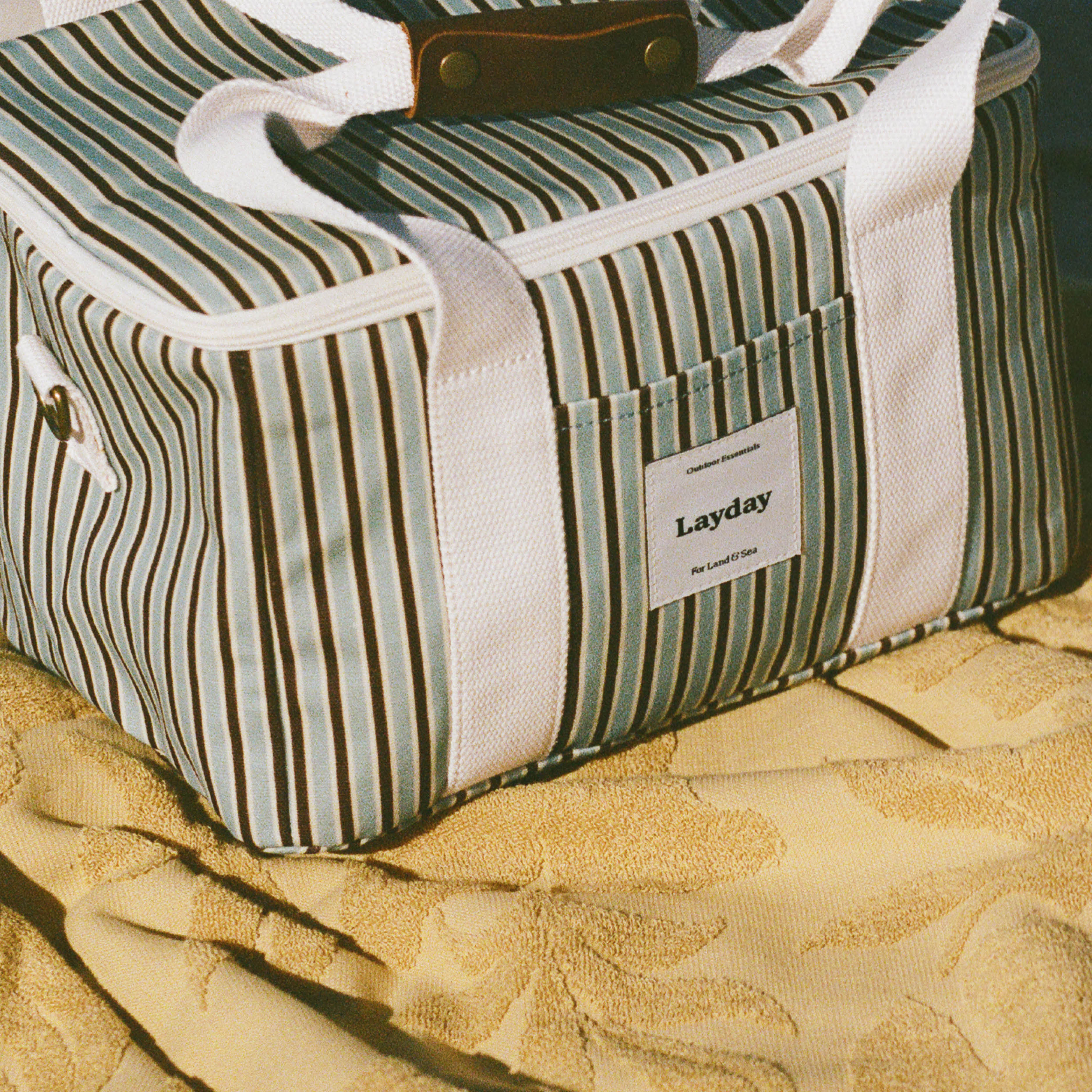 Voyage Cooler - Sky Blue & Mocha