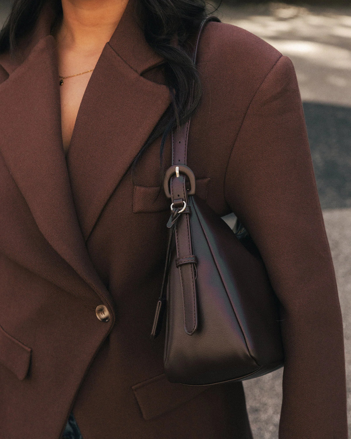 Roxanne Shoulder Bag (Chocolate) by Louenhide
