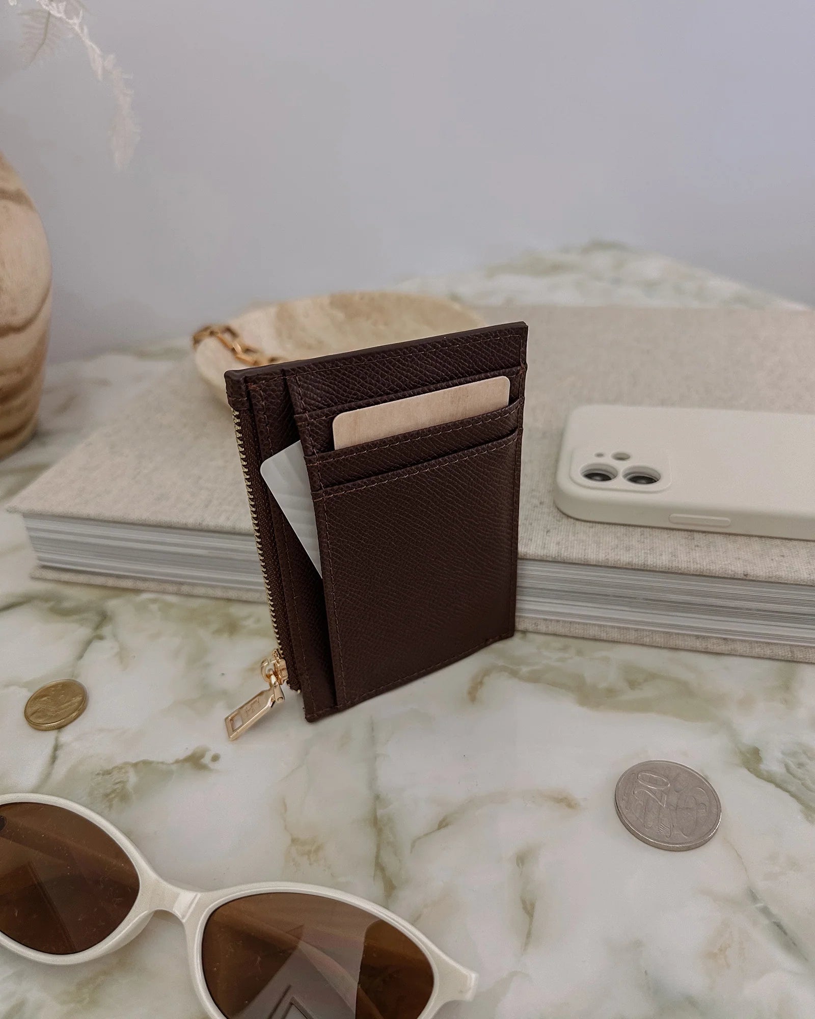 Cara Cardholder (Chocolate) by Louenhide