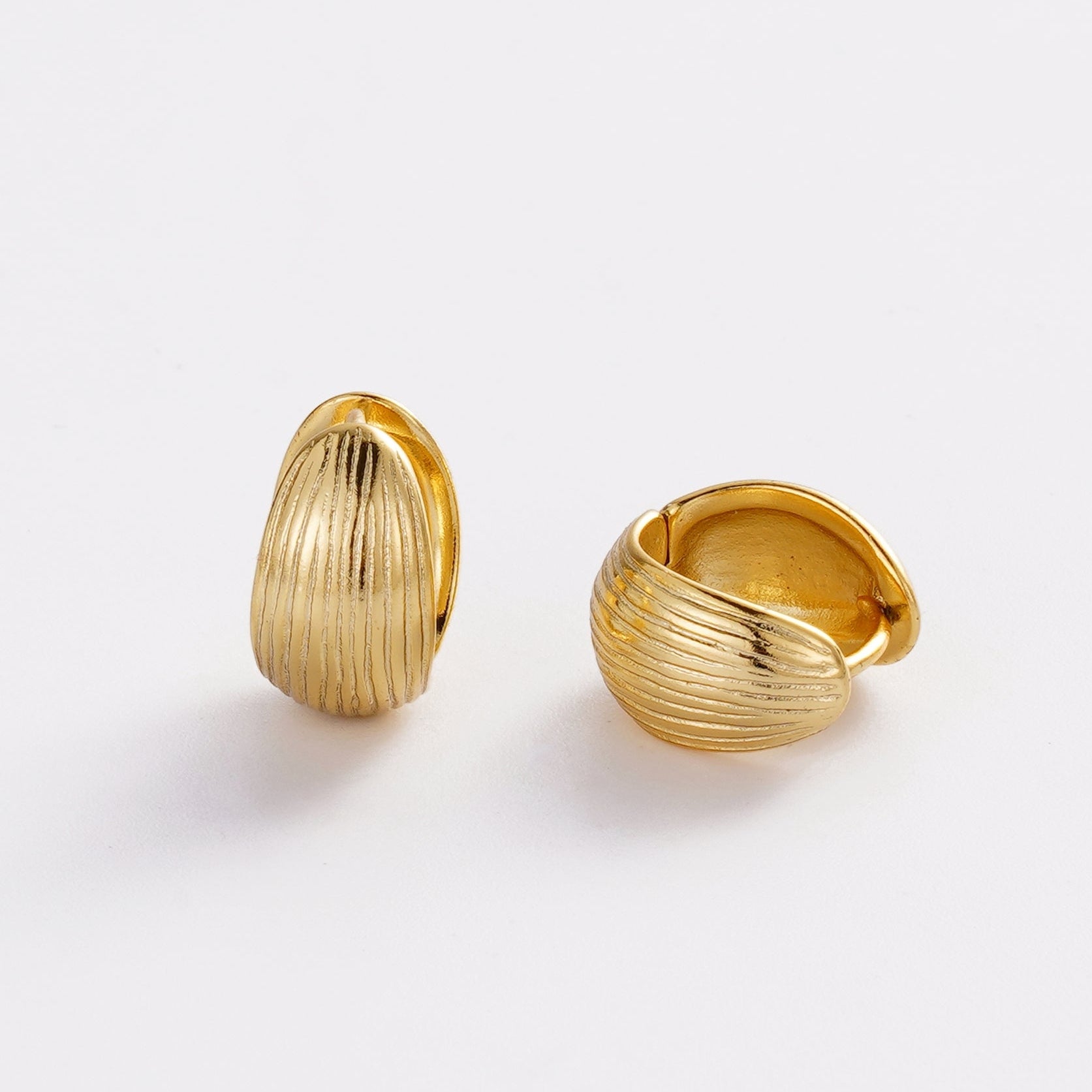 Gia Hoop by Zafino