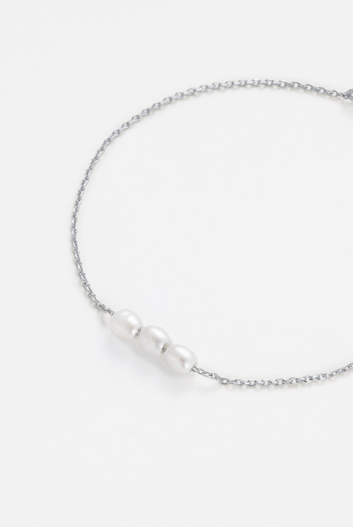 Mini Pearl Bracelet (Silver) by Zafino