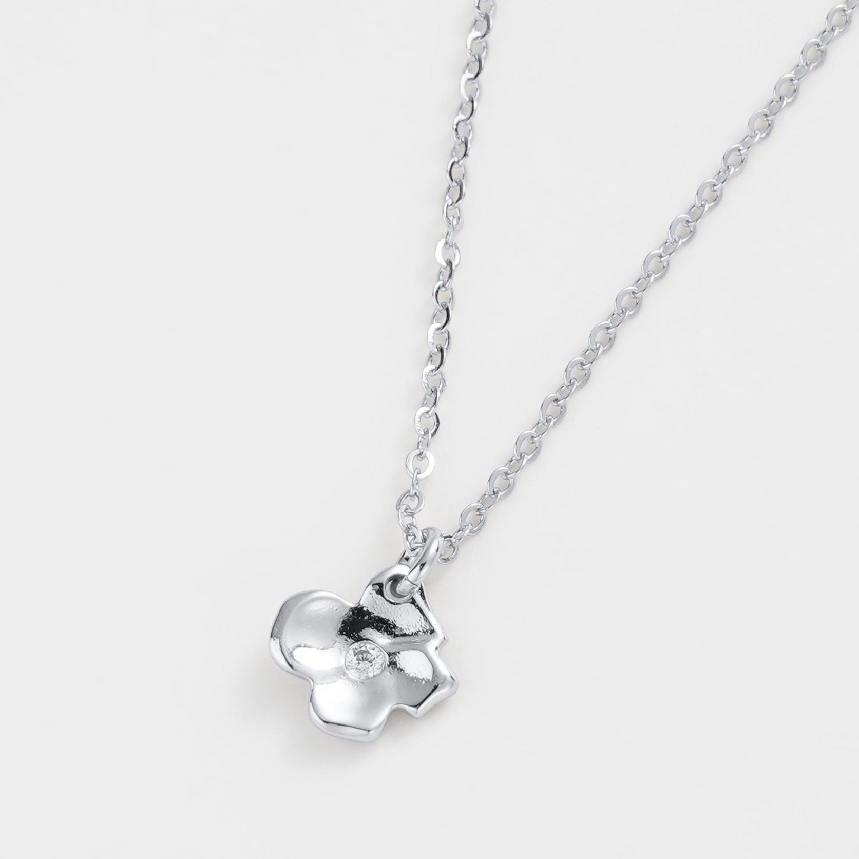 Fleur Necklace (Gold or Silver) by Zafino