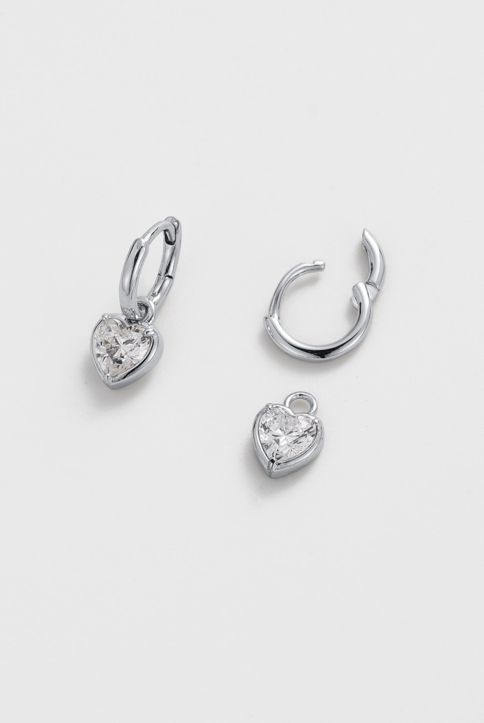 Amor Huggie by Zafino - Gold or Silver